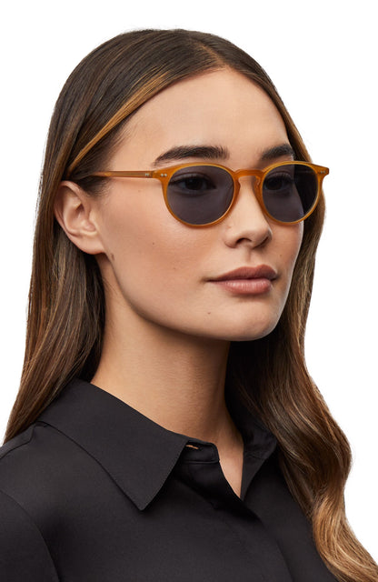 Oliver Peoples Riley Sun 0OV5004SU 10945249 — modelo 1