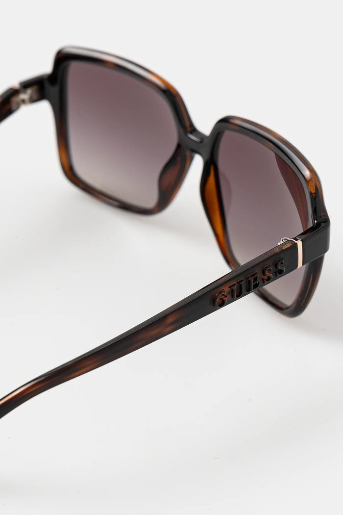 Óculos de sol Guess GU00157_5752F em vista complementar