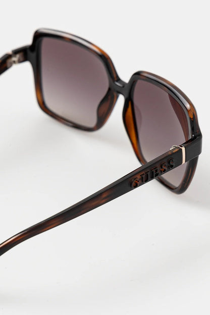 Óculos de sol Guess GU00157_5752F em vista complementar