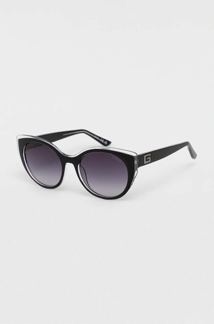 Óculos de sol Guess GU7909_5305B em vista 3/4 inclinada