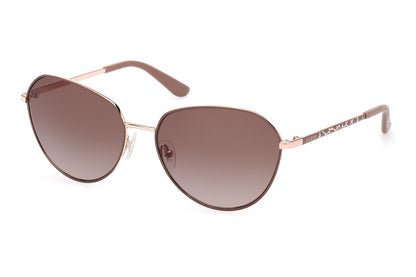 Óculos de sol Guess GU00148_6058F em vista 3/4 inclinada