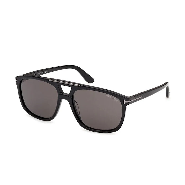 Tom Ford Brianna FT1338-N 5801A preto brilhante, vista 3/4