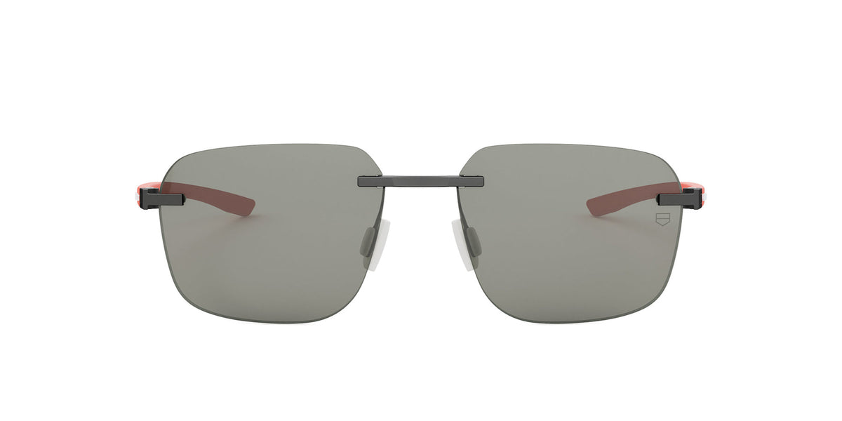 Tag Heuer TH40038U 5602A — vista adicional, armação preta e vermelha, lentes cinza
